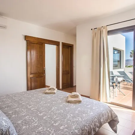 Inviting 3-bed In Playa Blanca * Playa Blanca (Lanzarote)